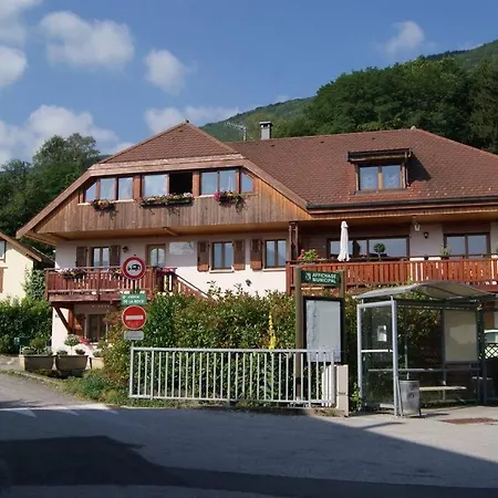 Chalet Vue Sur Lac Et Montagne *
